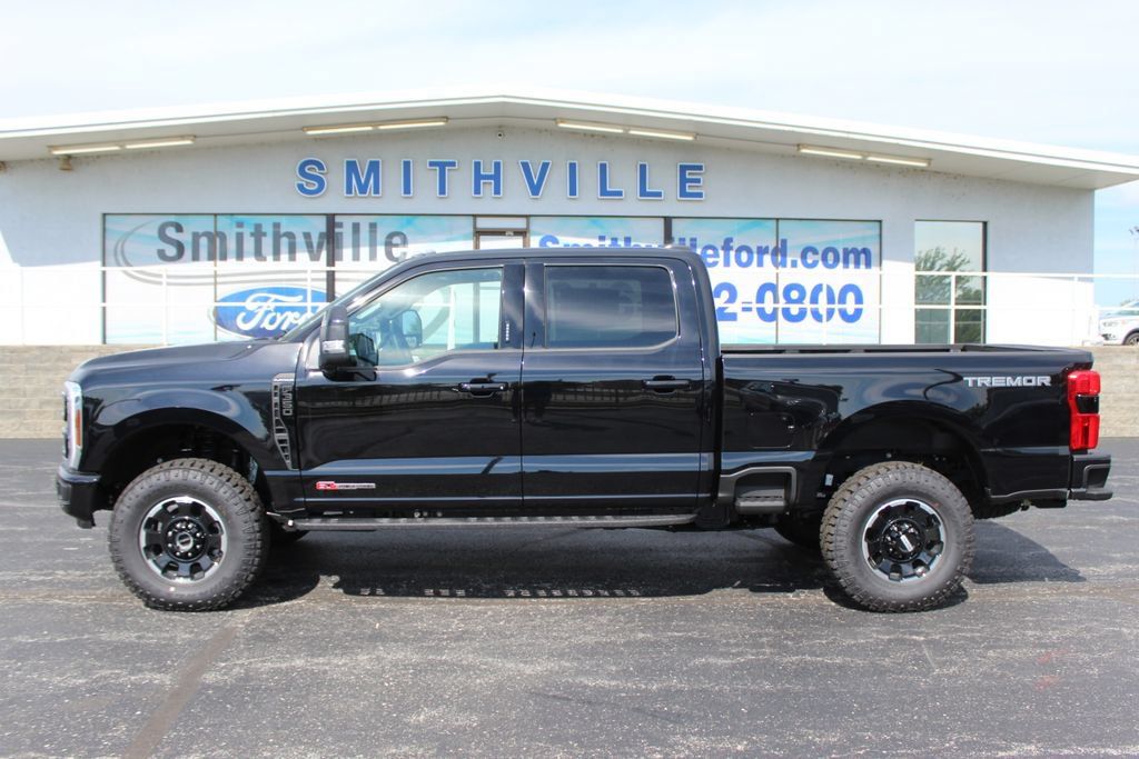 New 2026 Ford F350 Platinum w/ Tremor Off-Road Package AWD/4WD image 2