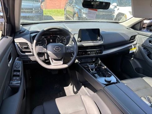 New 2026 Nissan Rogue SV AWD/4WD image 5
