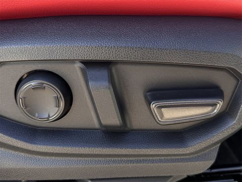 Used 2025 Toyota Tacoma TRD Pro image 30