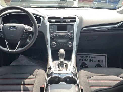 Used 2015 Ford Fusion SE w/ Equipment Group 201A FWD image 33