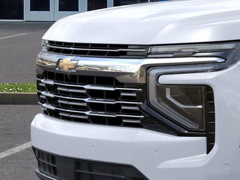 New 2026 Chevrolet Suburban Premier image 15