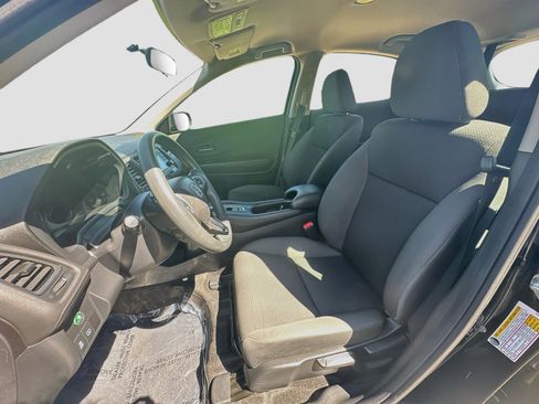 Used 2021 Honda HR-V LX image 13