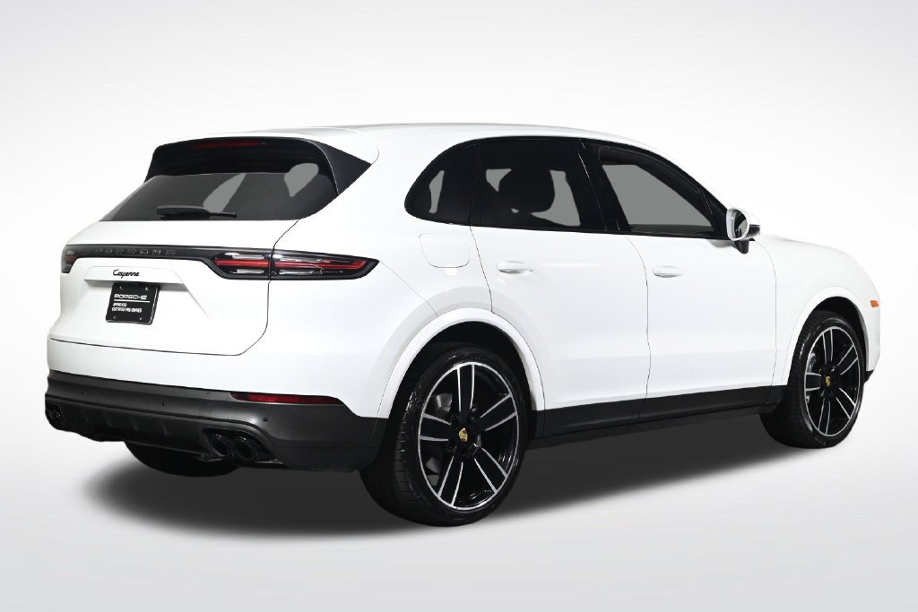 Used 2023 Porsche Cayenne w/ Premium Package AWD/4WD image 6