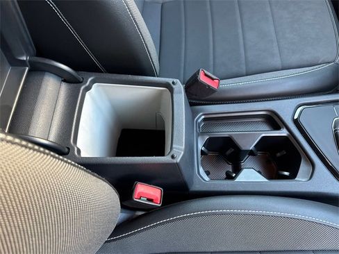 Certified 2023 Volkswagen Taos SE image 14