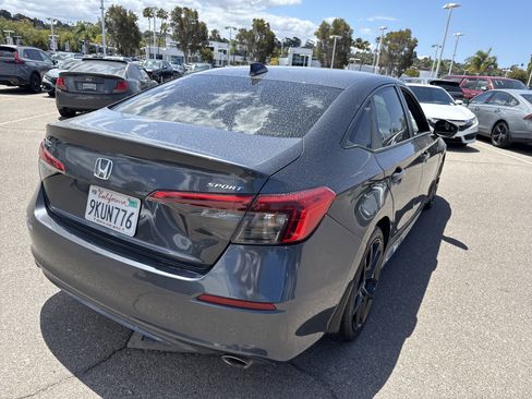 Used 2024 Honda Civic Sport image 5