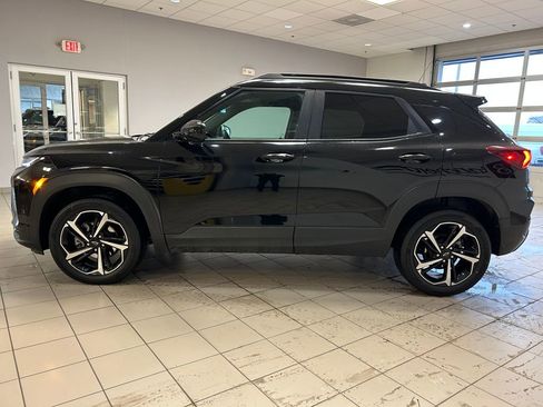Used 2022 Chevrolet TrailBlazer RS w/ Technology Package image 4