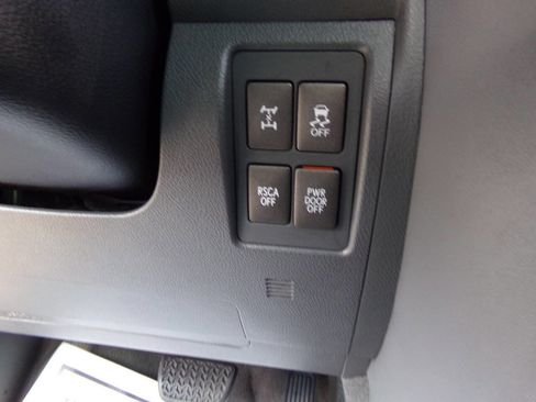 Used 2008 Lexus LX 570 4WD image 32