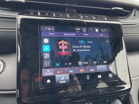 Used 2024 Jeep Grand Cherokee Altitude image 6