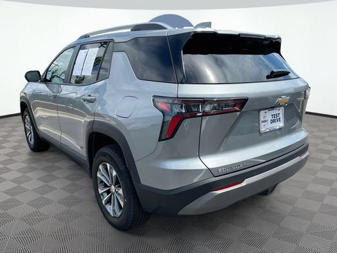 Used 2025 Chevrolet Equinox LT w/ Convenience Package II AWD/4WD image 8