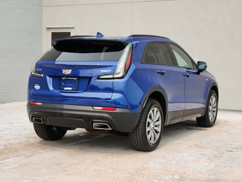 Used 2022 Cadillac XT4 Sport w/ Sun And Sound Package AWD/4WD image 8