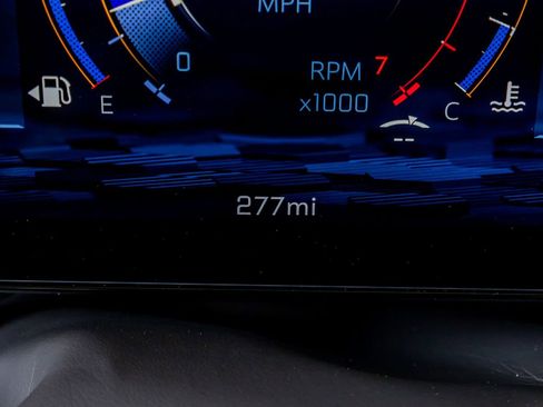 Used 2026 Chevrolet Suburban RST w/ RST Capability Package AWD/4WD image 22