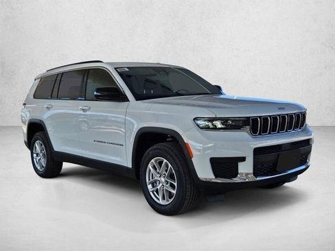 New 2026 Jeep Grand Cherokee L Laredo AWD/4WD image 9
