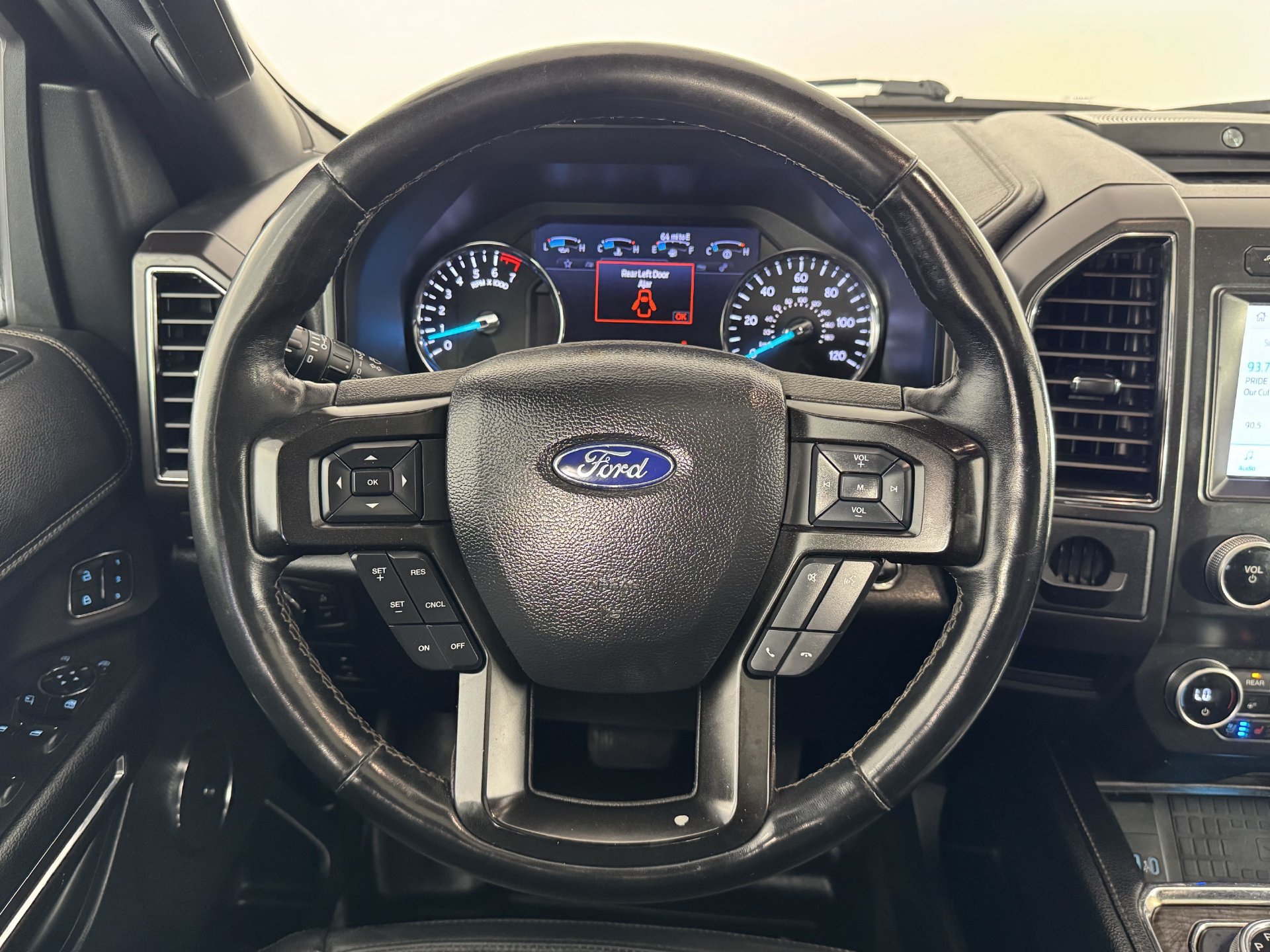 Used 2020 Ford Expedition Limited AWD/4WD image 29