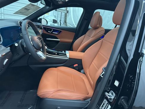 New 2026 Mercedes-Benz GLC 300 image 18