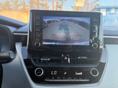 Used 2020 Toyota Corolla SE image 18