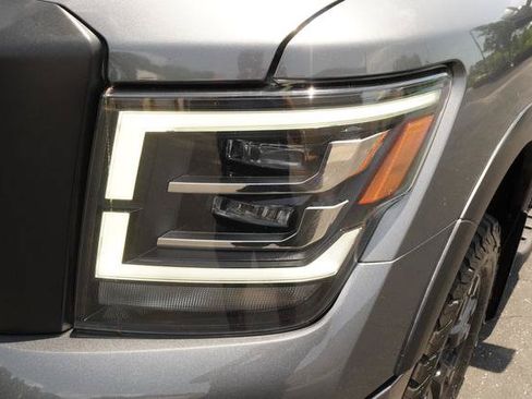 Used 2021 Nissan Titan PRO-4X w/ Pro-4x Convenience Package AWD/4WD image 35