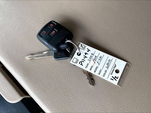 Used 2003 Ford F350 XLT RWD image 25