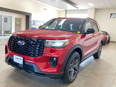 New 2026 Ford Explorer ST-Line w/ ST-Line Street Pack AWD/4WD image 4