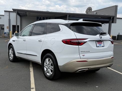 Used 2020 Buick Enclave Essence FWD image 7