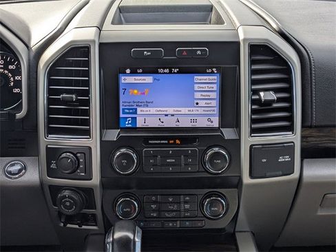 Used 2019 Ford F150 Lariat w/ Max Trailer Tow Package image 17