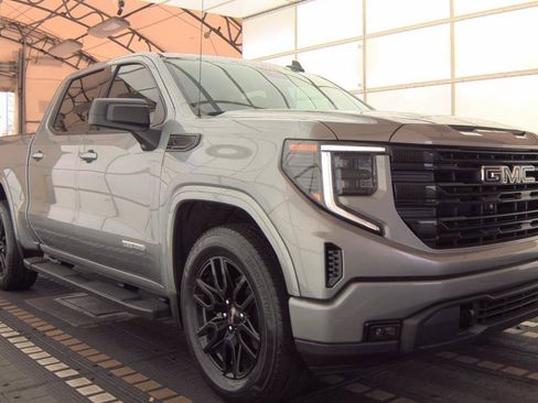 Used 2023 GMC Sierra 1500 Elevation w/ LPO, Elevation Black Package RWD image 4