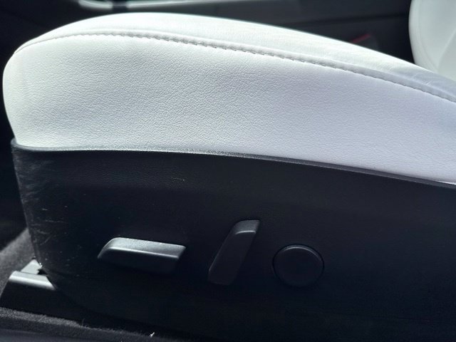Used 2018 Tesla Model 3 Mid Range RWD image 15