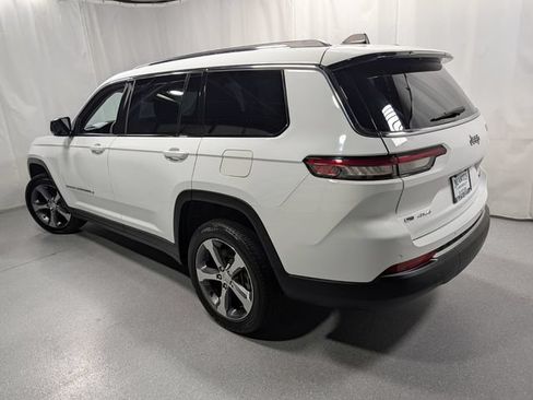 Used 2023 Jeep Grand Cherokee L Limited AWD/4WD image 6