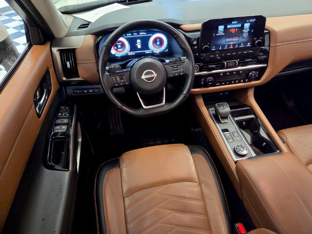 Used 2024 Nissan Pathfinder Platinum AWD/4WD image 14