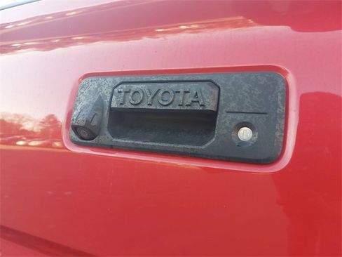 Used 2017 Toyota Tacoma SR5 w/ Tow Package image 13