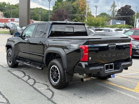 Used 2024 Toyota Tacoma TRD Off-Road w/ TRD Off Road Upgrade Package AWD/4WD image 3