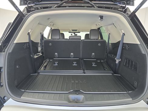 New 2025 Nissan Pathfinder SL w/ Cargo Package image 13