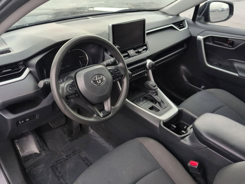 Used 2023 Toyota RAV4 LE image 9