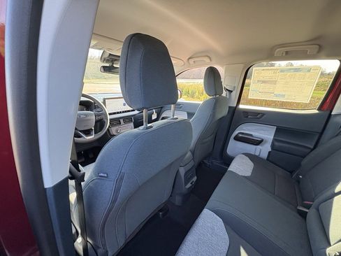 New 2025 Ford Maverick XLT image 25