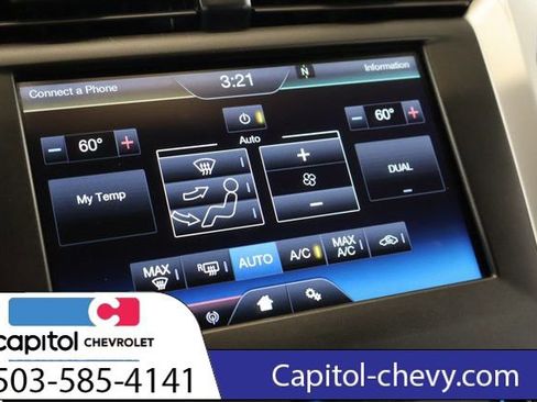Used 2016 Ford Fusion SE FWD image 22