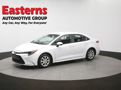 Used 2025 Toyota Corolla LE FWD image 55