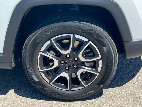 Certified 2025 Jeep Compass Trailhawk AWD/4WD image 14