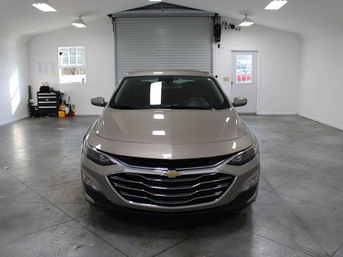 Used 2024 Chevrolet Malibu LT image 3