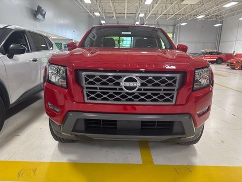 Certified 2024 Nissan Frontier SV w/ SV Convenience Package RWD image 2