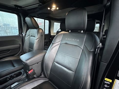 Used 2021 Jeep Wrangler Unlimited Sahara w/ Cold Weather Group image 29