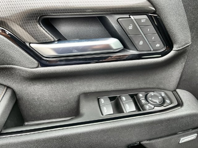 New 2026 GMC Sierra 2500 AT4 w/ AT4 Premium Plus Package AWD/4WD image 23
