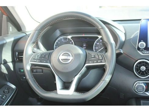 Used 2024 Nissan Sentra SR image 16
