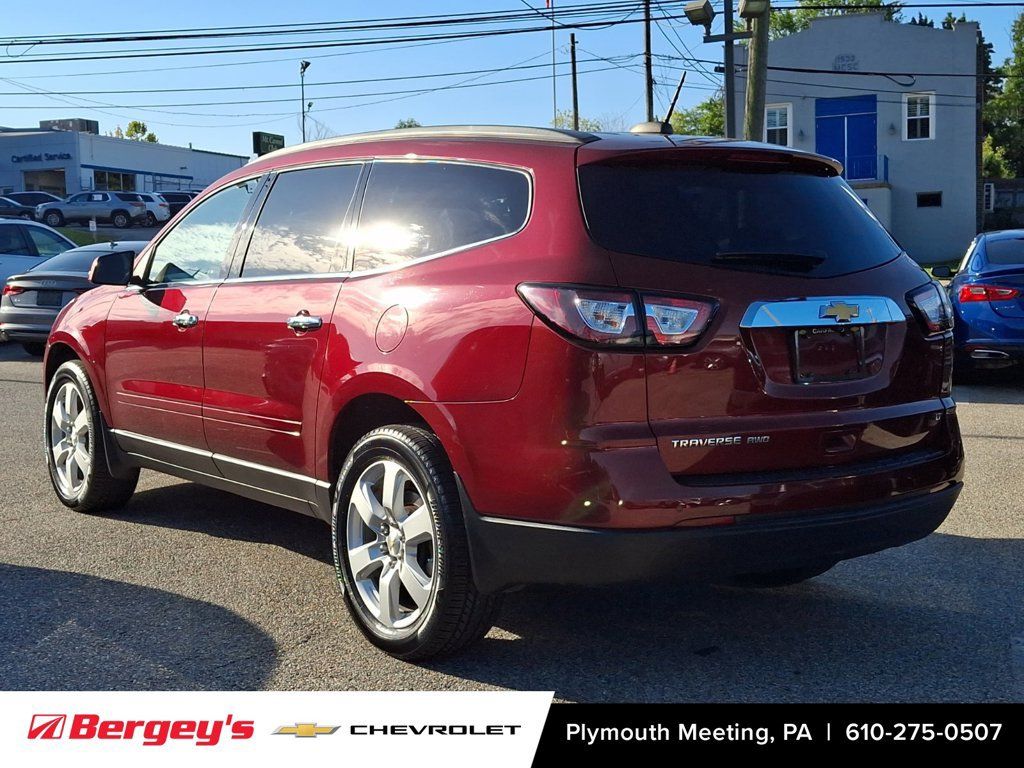 Used 2017 Chevrolet Traverse LT w/ Style and Technology Package AWD/4WD image 5