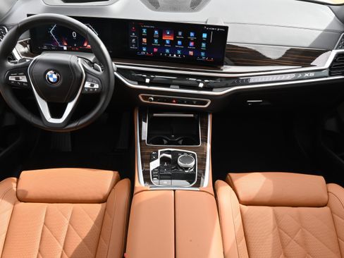 Certified 2025 BMW X5 xDrive40i w/ Premium Package image 13