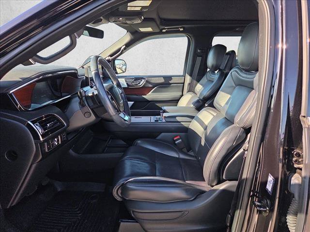 Used 2022 Lincoln Navigator Reserve AWD/4WD image 14