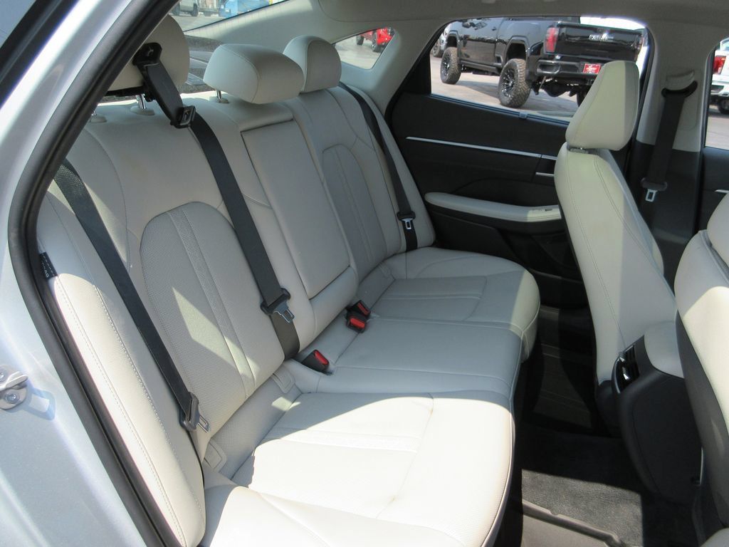 Used 2025 Hyundai Sonata Limited FWD image 24