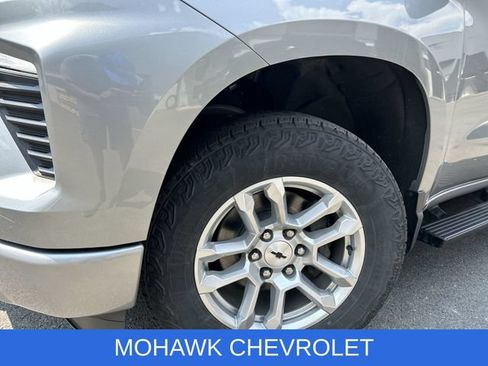 Certified 2023 Chevrolet Silverado 1500 RST AWD/4WD image 33