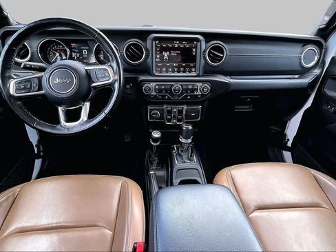 Used 2021 Jeep Wrangler Unlimited Sahara w/ Cold Weather Group AWD/4WD image 13