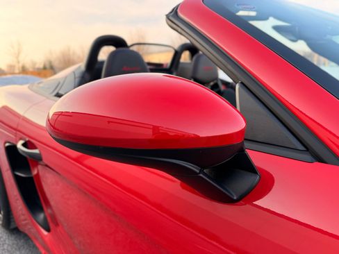 Used 2022 Porsche 718 Boxster Spyder image 39