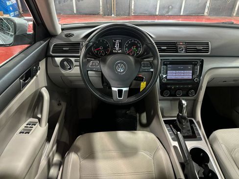 Used 2014 Volkswagen Passat 2.5 SE image 18