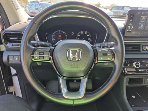 Used 2024 Honda Pilot Touring image 25